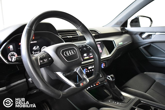 AUDI Q3 SPB 35 TDI S tronic S line edition